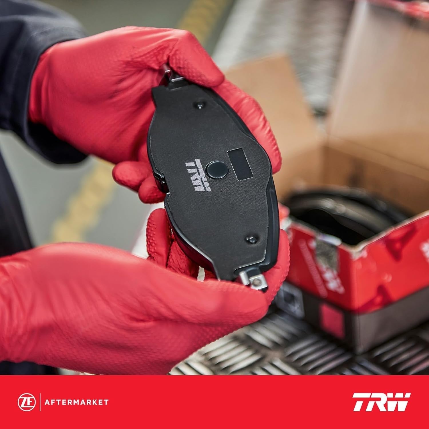 TRW COTEC GDB1677 Pastiglie Freno Set di 4 Assale anteriore