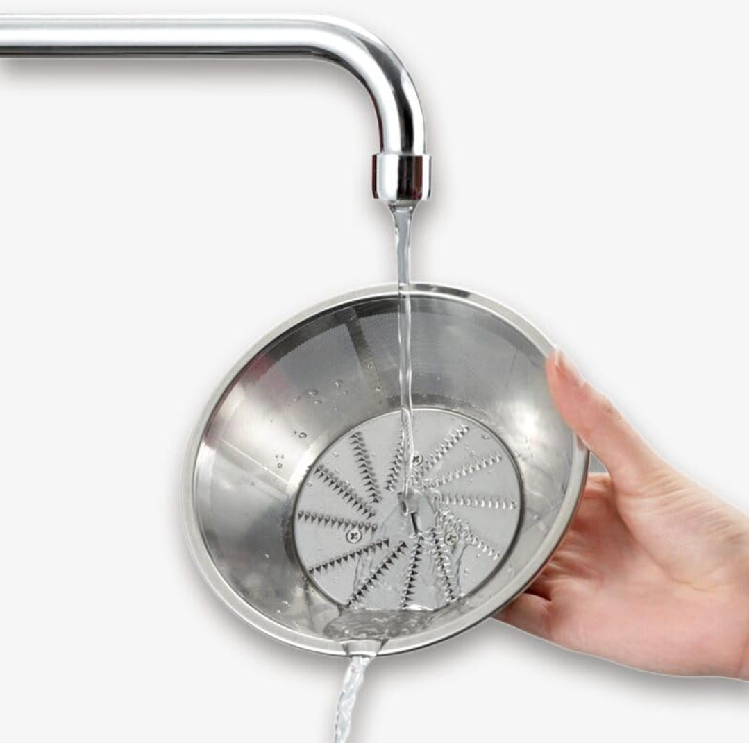 SEVERIN Centrifuga Frutta e Verdura, 400W, 19.000 giri/min, 2 Velocità, Contenitore Succo 0,5L, Contenitore Polpa 1,5L, Antigoccia, BPA Free, 35,0 x 20,0 x 28,0 cm, Nero/Acciaio Inox - ES 3566